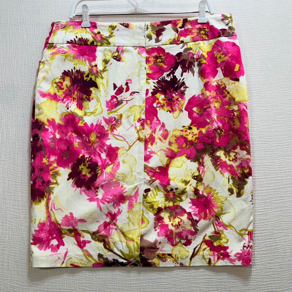 Charter Club Pencil Skirt Women 16 Pink Yellow Floral Cotton Stretch Knee Length - Picture 2 of 7